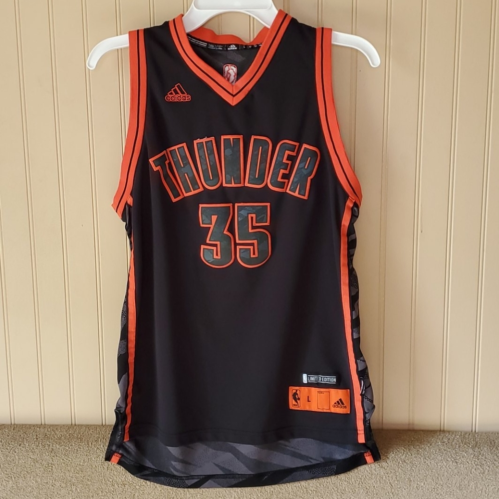 Kevin Durant Limited edition jersey large youth